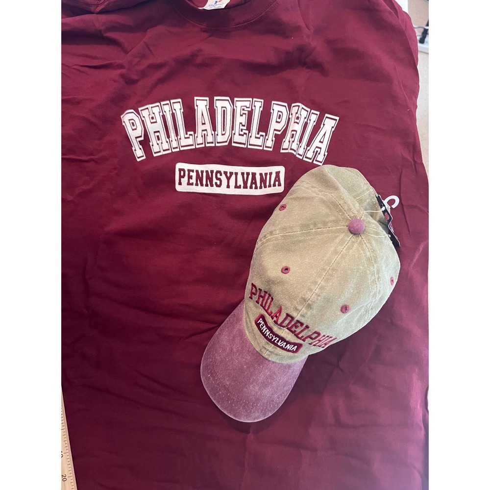 South Athletics Philadelphia Pennsylvania T-Shirt and Hat Set Burgundy Khaki 2XL